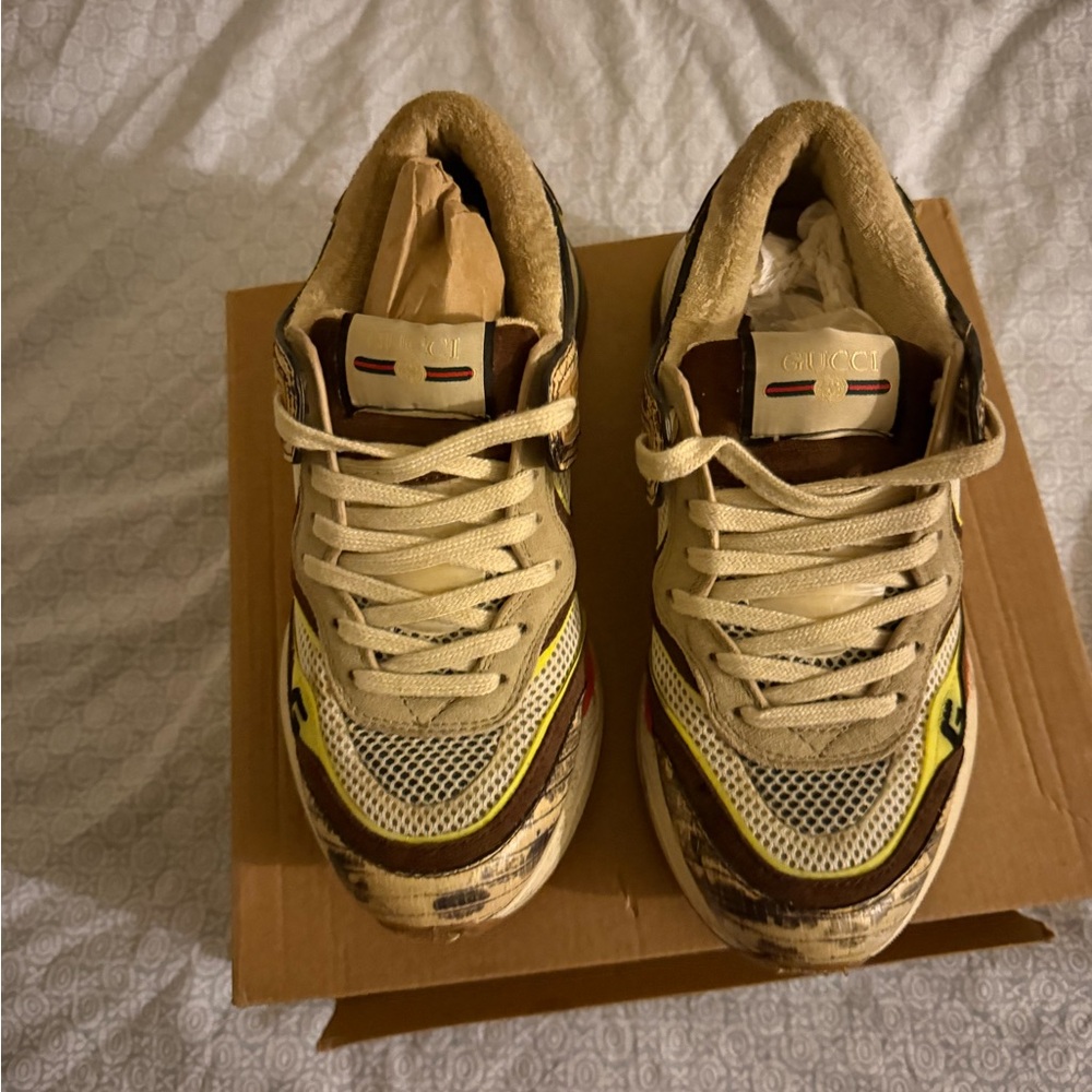 Gucci Cream and Yellow Sneakers with Retro Design